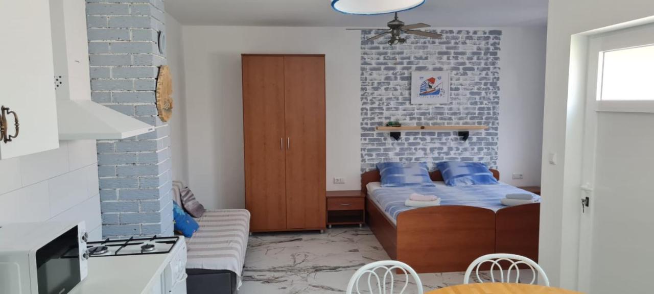 Apartmani Centar Seline Paklenica Eksteriør bilde