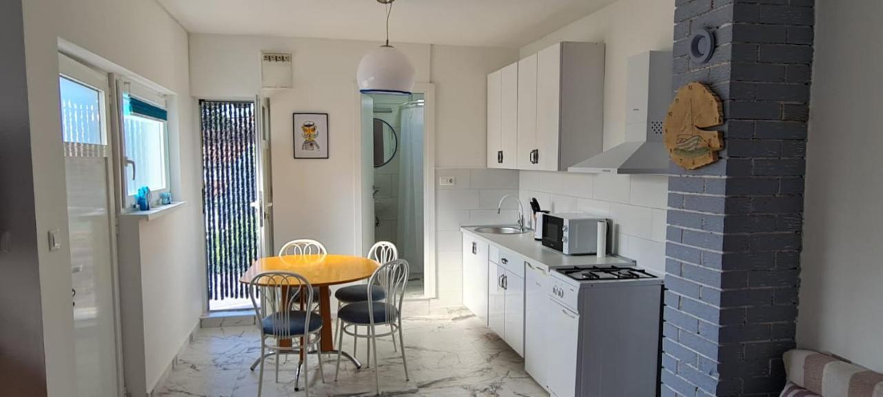 Apartmani Centar Seline Paklenica Eksteriør bilde